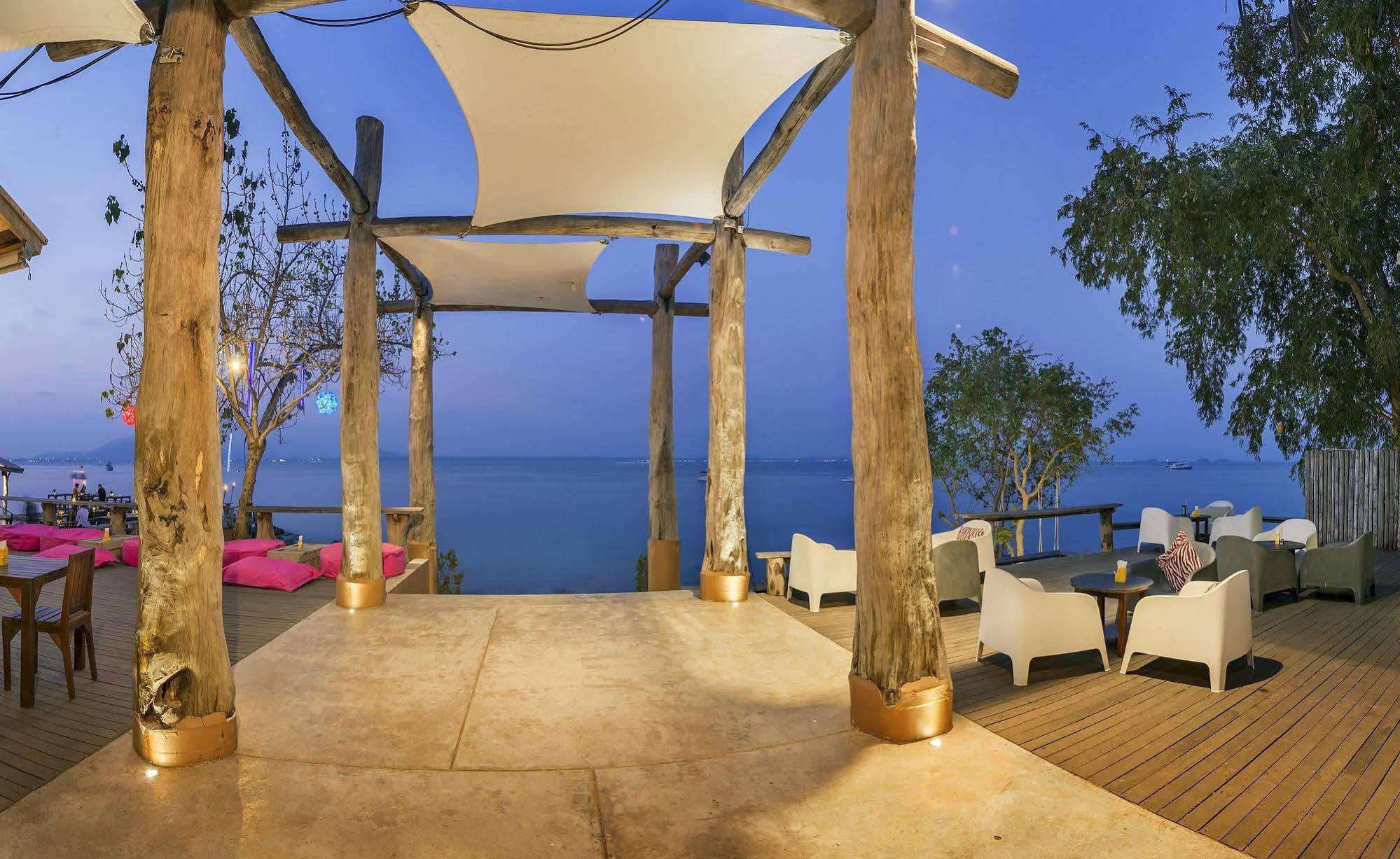 Bar And Bed Resort @ Samed Koh Samet Exterior photo